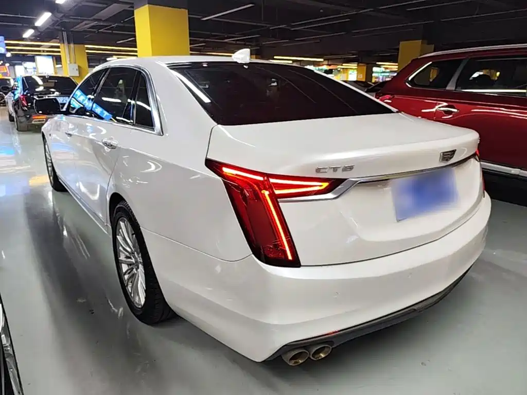 Photo 5 - Cadillac CT6