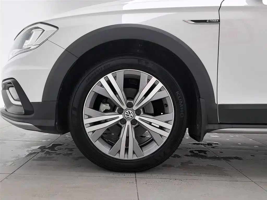 Volkswagen C-TREK 2020 1.5L Automatic Comfort Edition фото 17