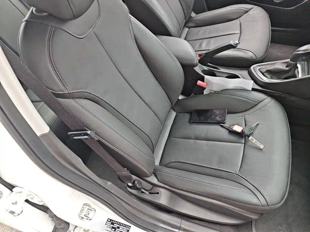 Фото 25 - Buick Excelle