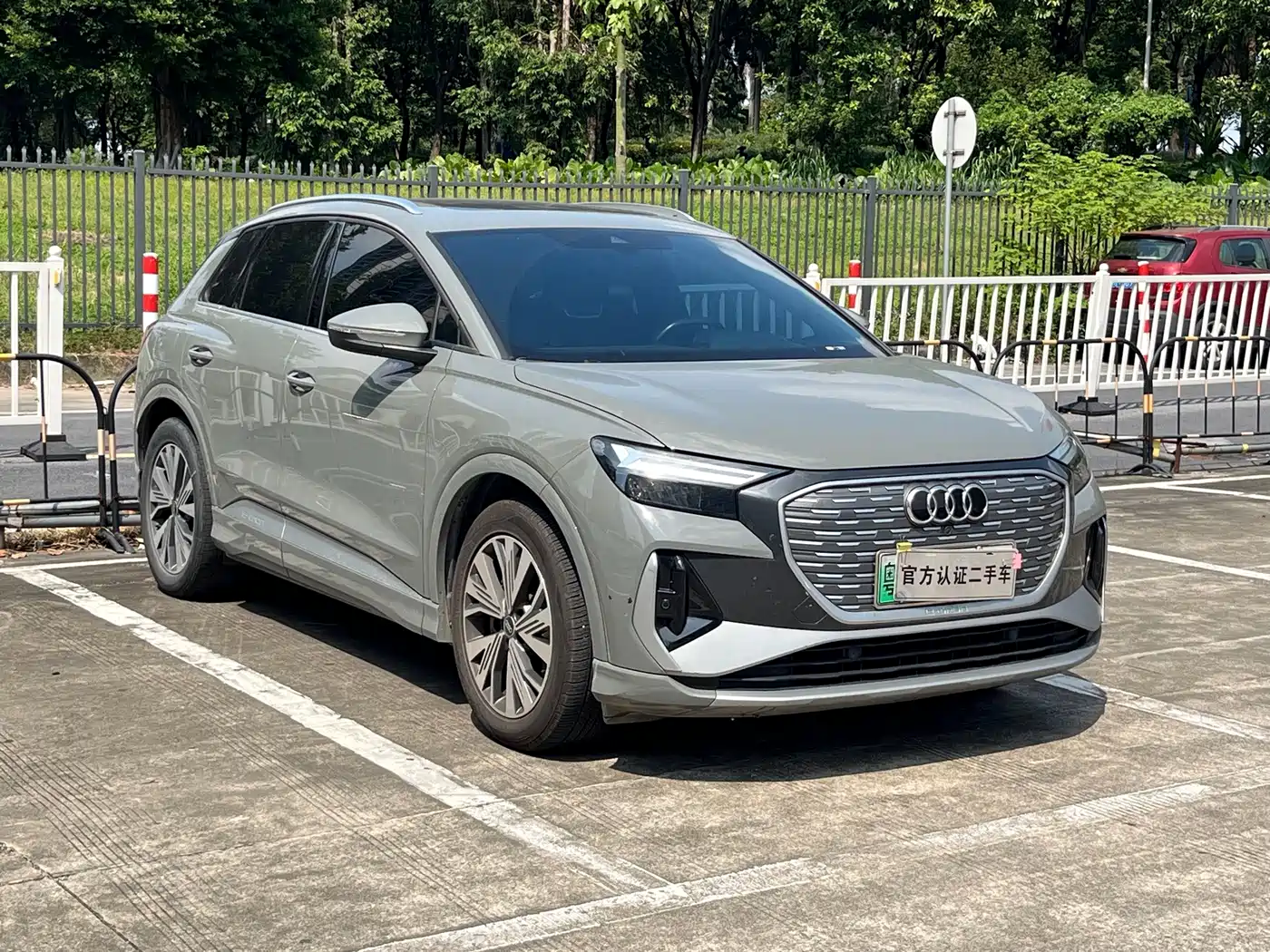 Фото 3 - Audi Q4 e-tron