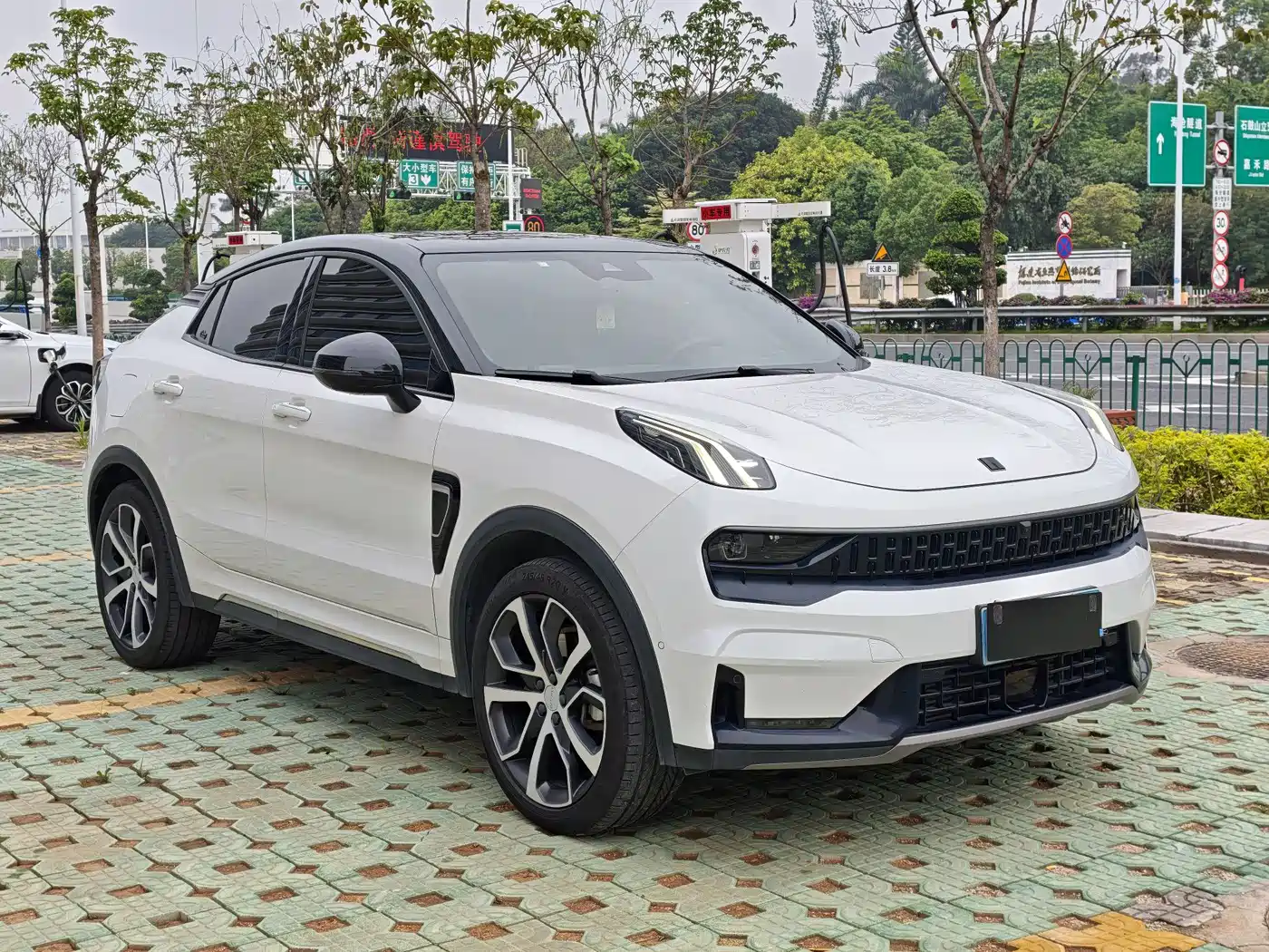 Lynk & Co 05 2022 2.0TD 4WD Power Halo фото 3