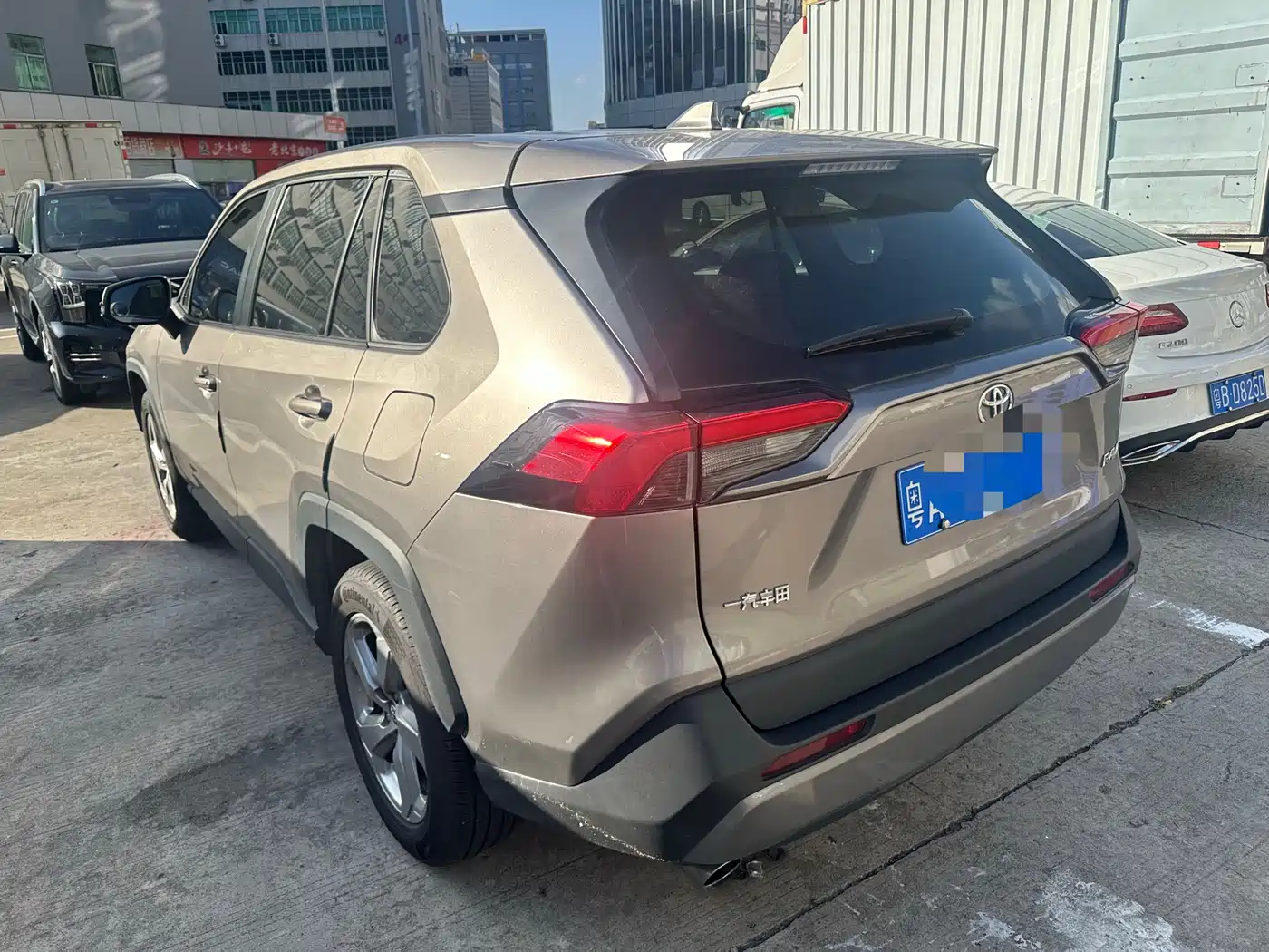 Toyota RAV4 Rongfang 2020 2.0L CVT 2WD Trend Edition фото 4