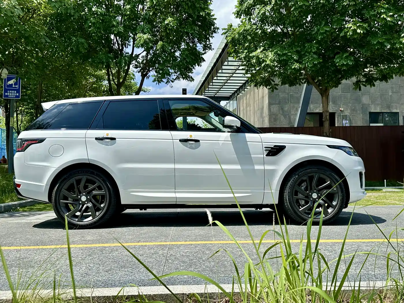 Land Rover Range Rover Sport 2020 3.0 L6 HSE DYNAMIC фото 9