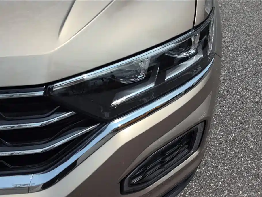 Volkswagen T-ROC 2019 280TSI DSG 2WD Comfort Version China VI фото 5