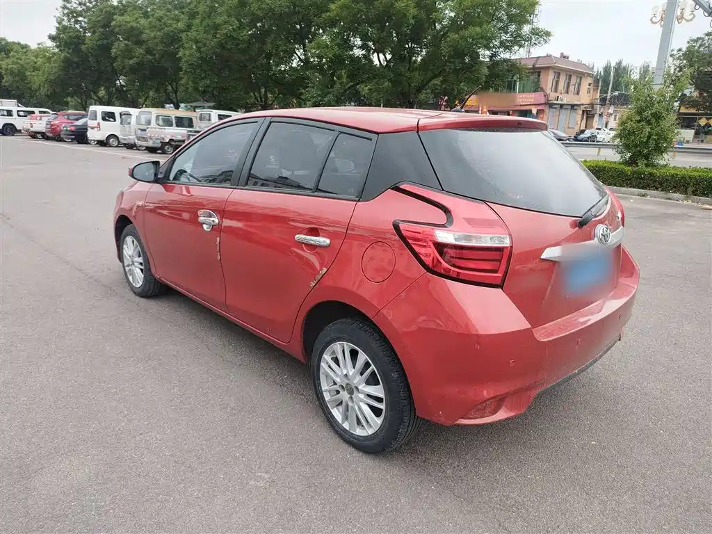 Toyota YARiS L Zhi Xuan 2016 Facelift 1.5G CVT Dynamic Edition фото 9