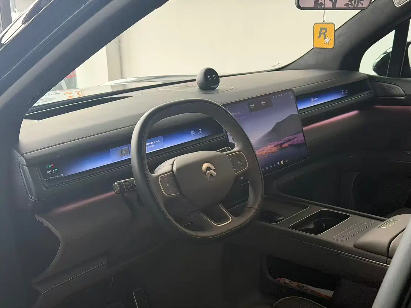 NIO ES8 2025 2025 Model 6-Seat Executive Luxury Edition