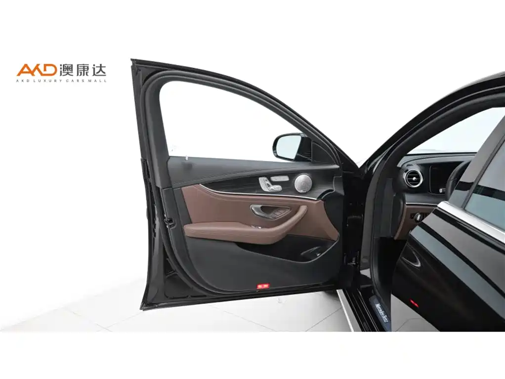 Mercedes-Benz E-Class 2022 E 300 L Sport Luxury фото 10