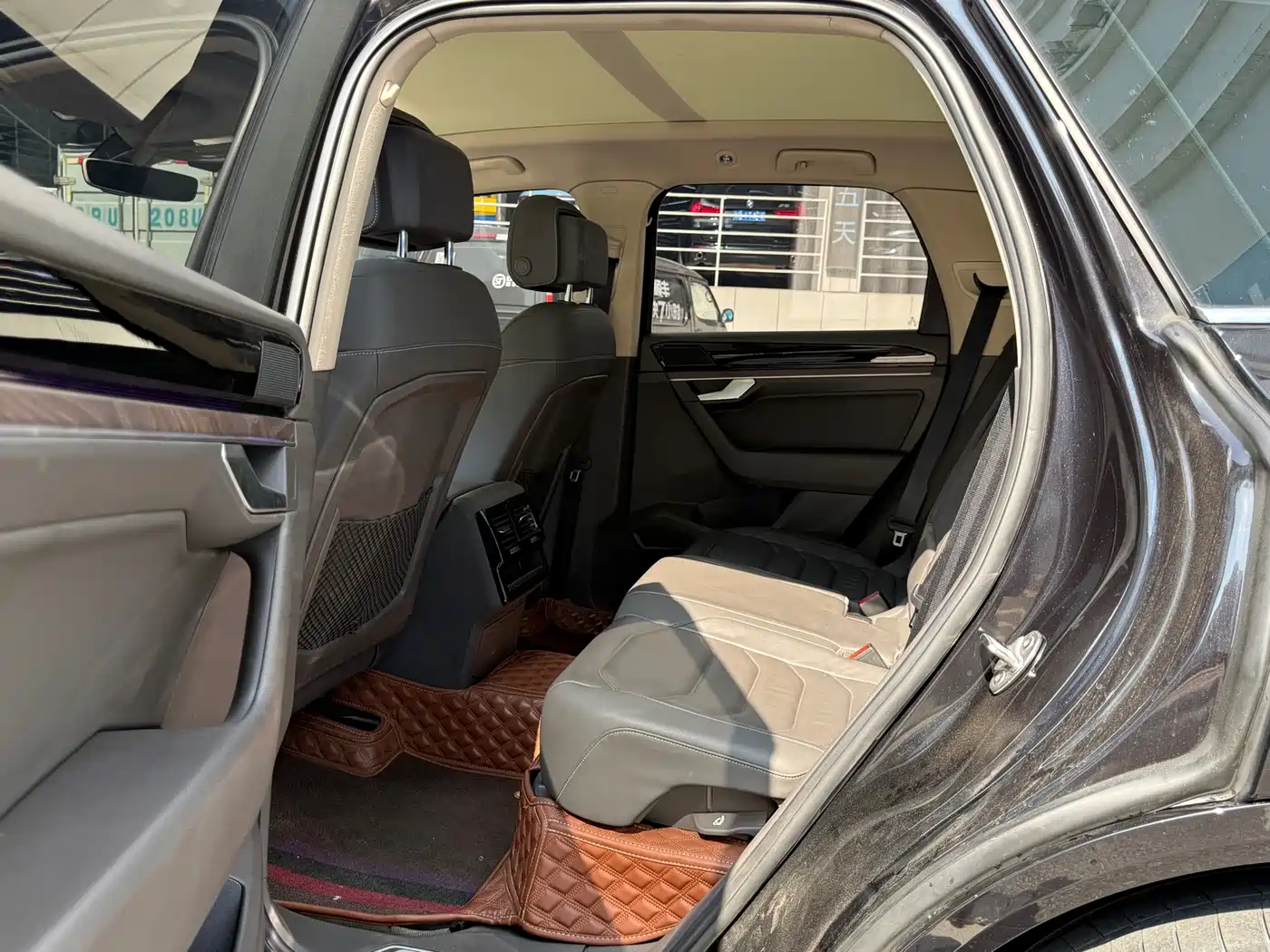 Volkswagen Touareg 2019 3.0TSI Sharp Edge Edition China VI фото 58