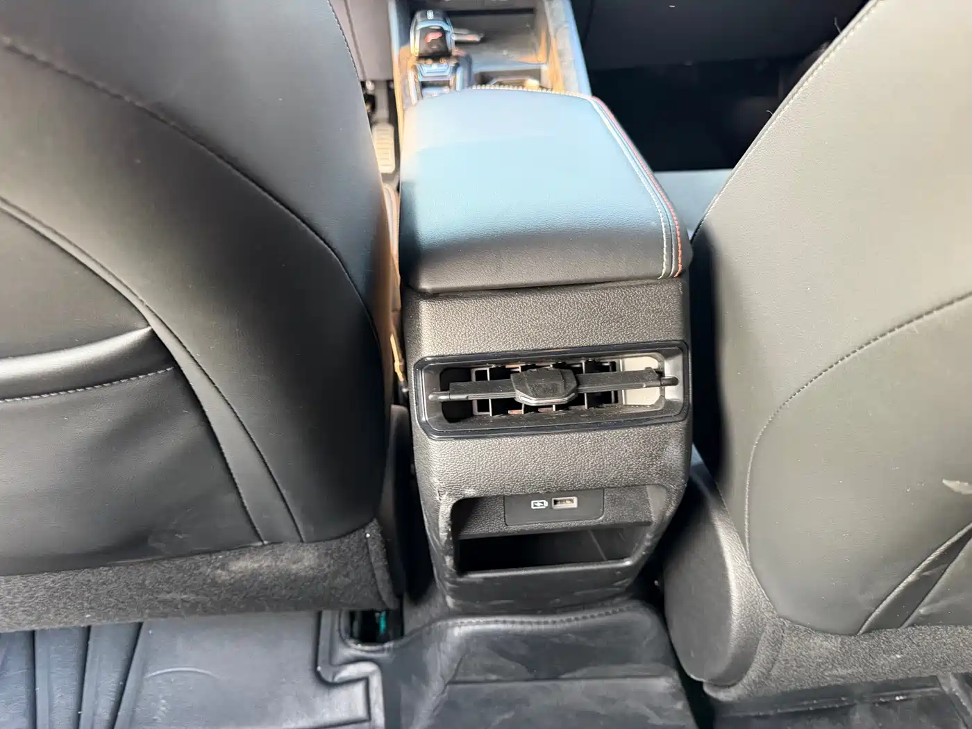 GEELY AUTOMOBILE BINRUI