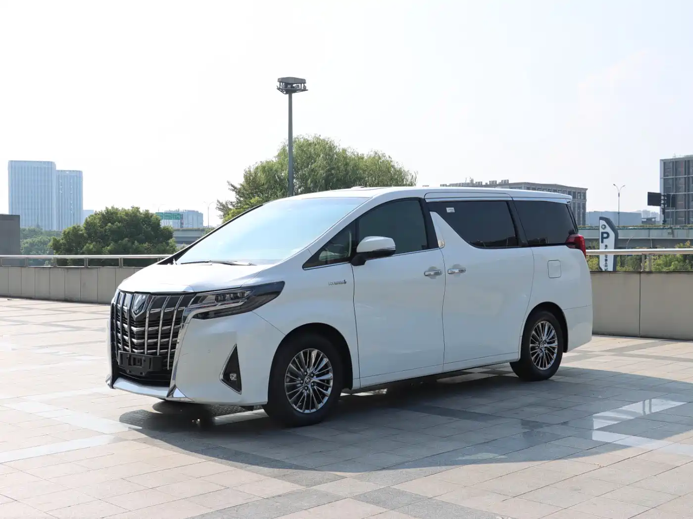 Toyota Alphard 2021 Hybrid 2.5L Premium