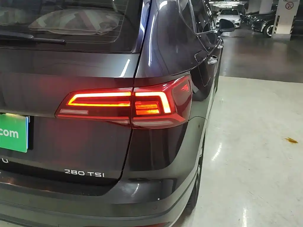 Volkswagen Tharu 2021 Model 280TSI 2WD Comfort Edition фото 8