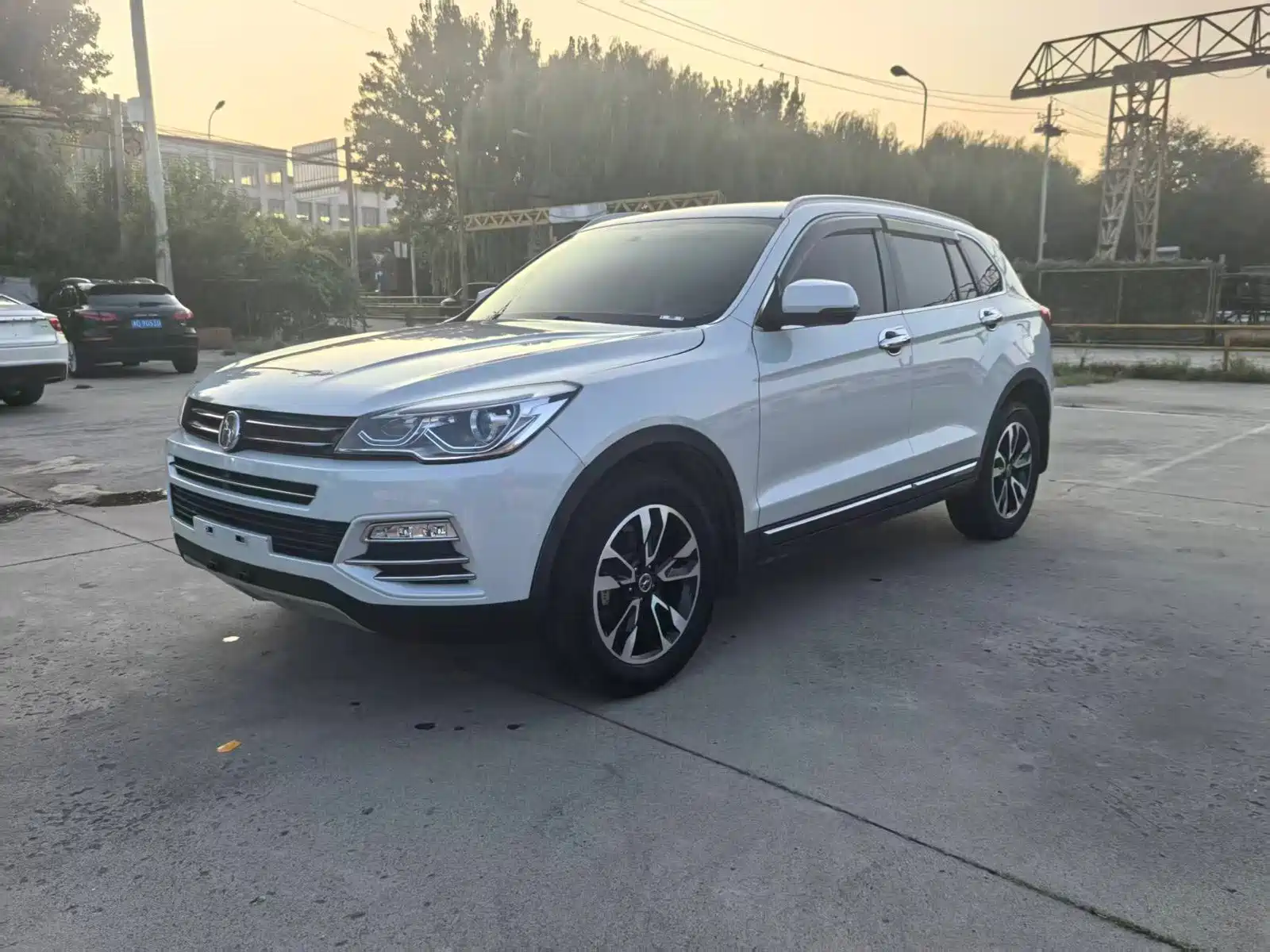 Фото 1 - Hanteng Auto Hanteng X7