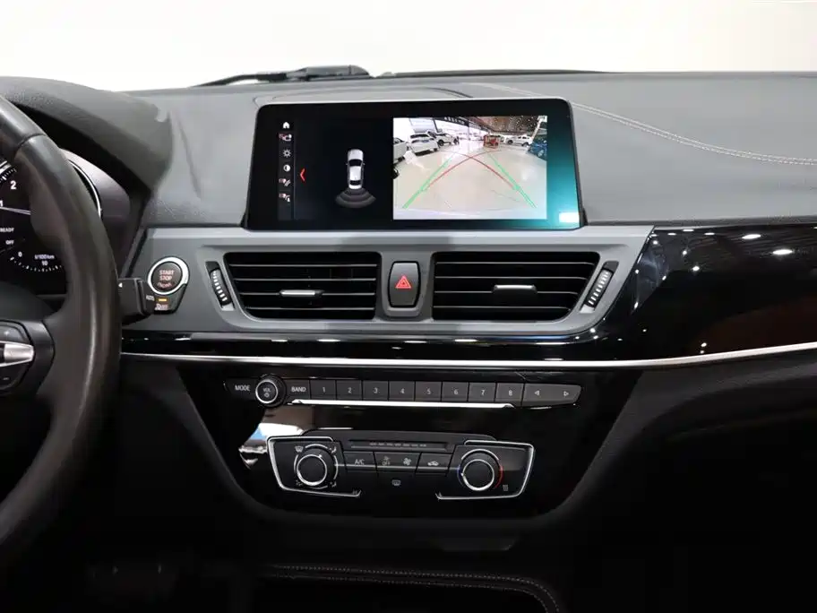 BMW 1 Series 2020 Model 120i M Sport Package фото 14