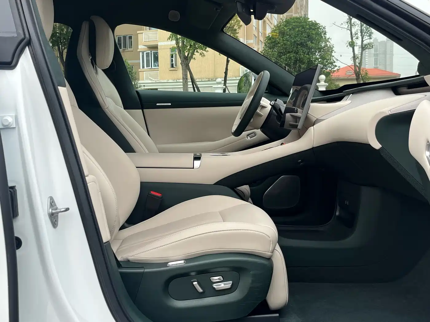 Xiaomi Auto Xiaomi YU7 2025 Ultra Long Range High Performance AWD Max Edition фото 16