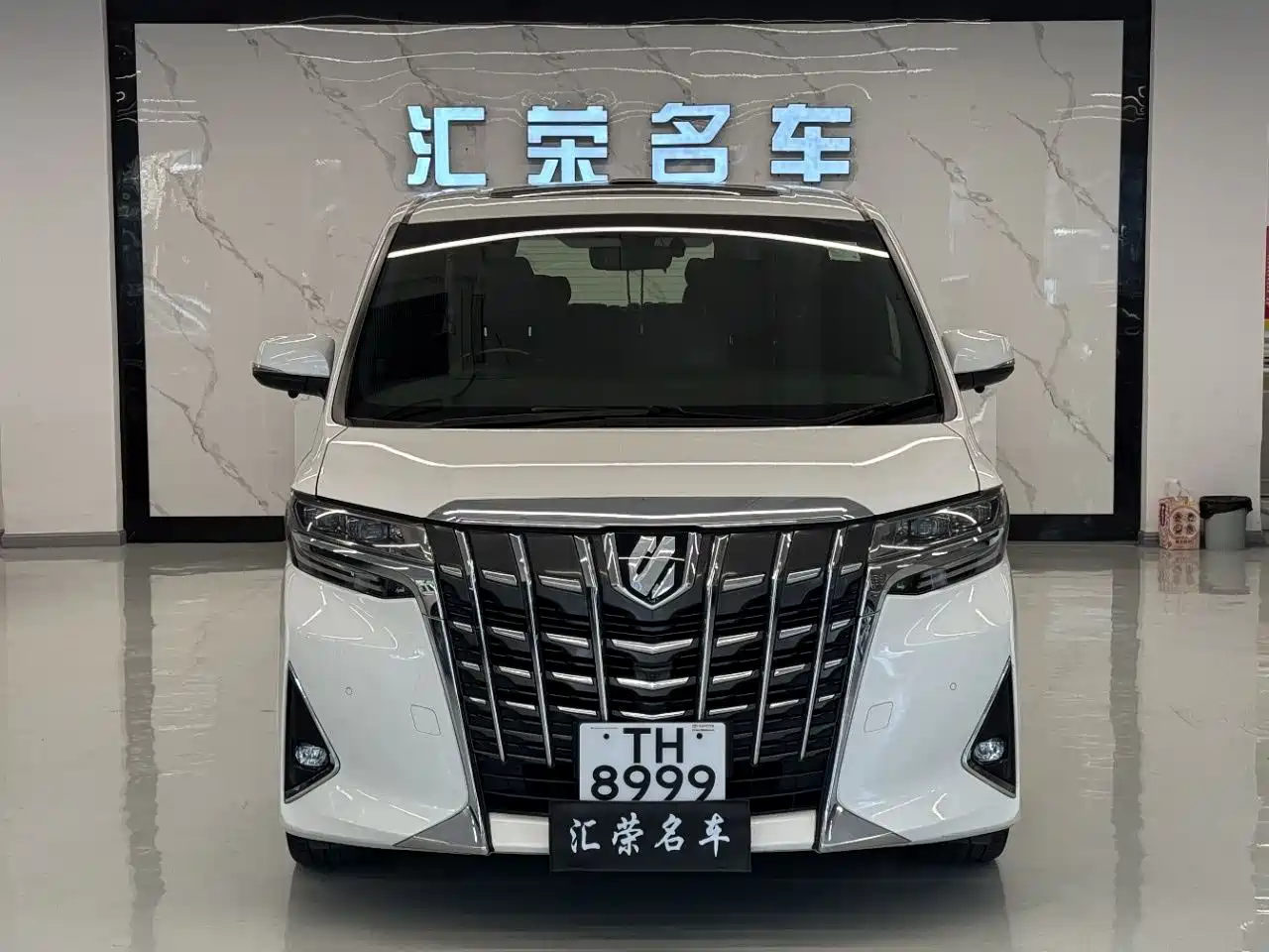 Toyota Alphard 2018 3.5L Premium фото 2