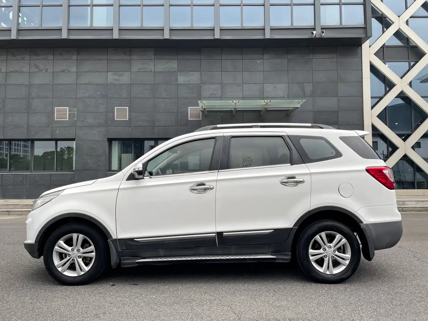 Photo 4 - BAIC Huansu S3