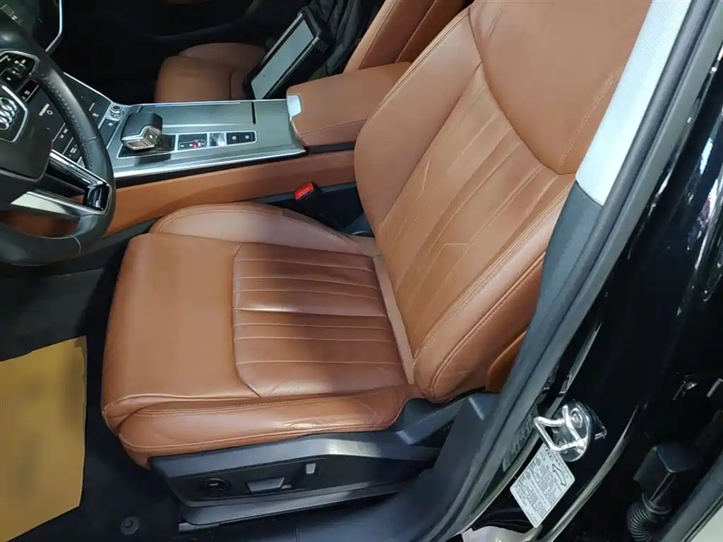 Audi A6L 2019 40 TFSI Luxury Elegance фото 11