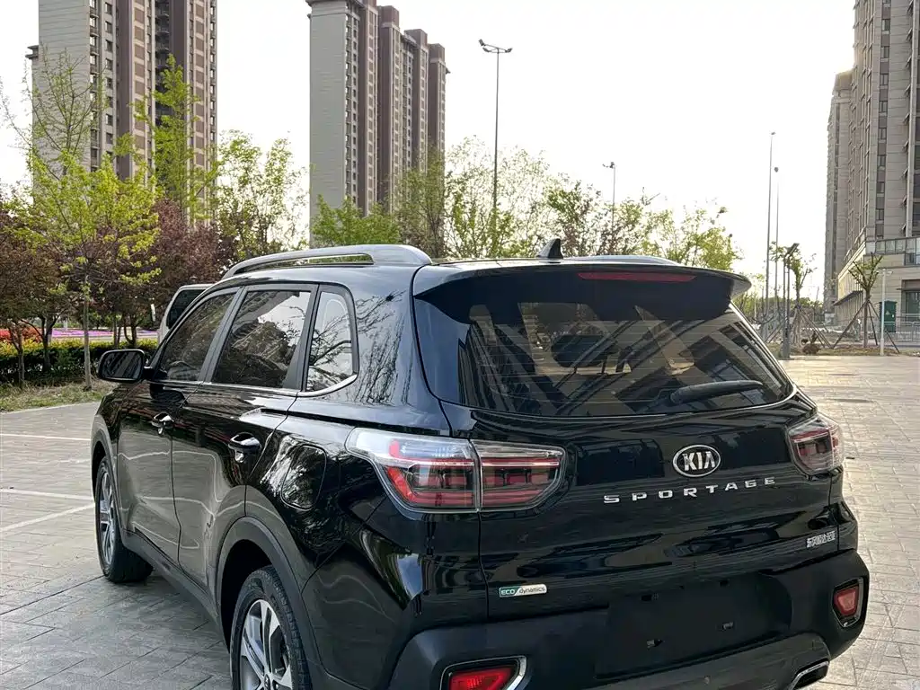 Kia Sportage 2019 2.0L Automatic Smart Luxury Edition фото 5