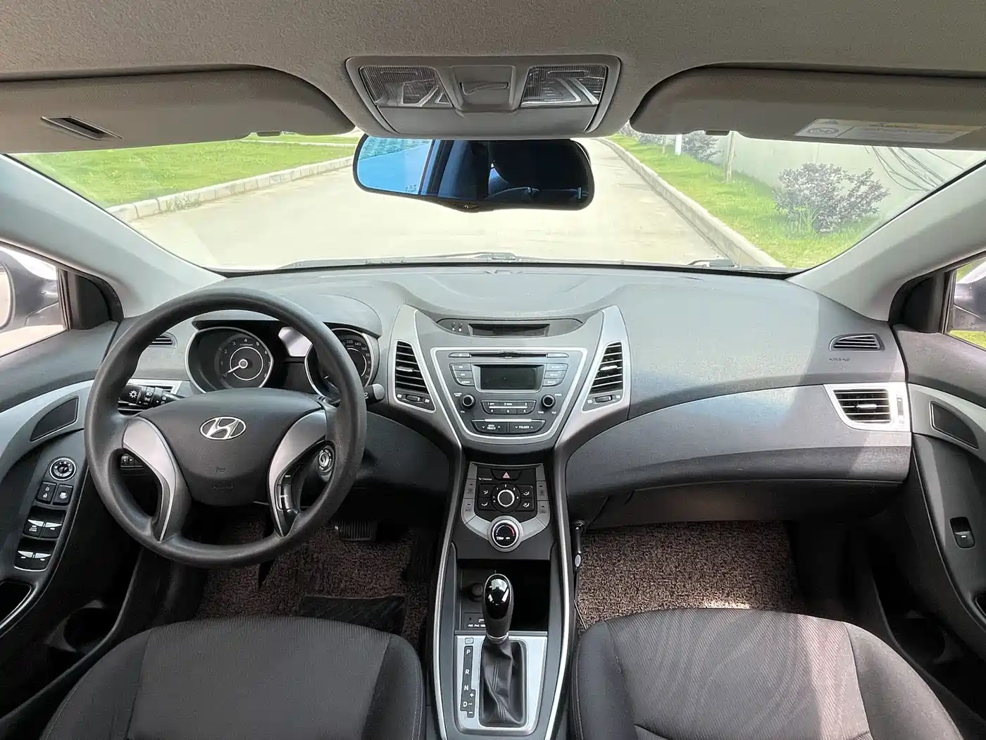 Hyundai Langdong 2016 1.6L Automatic Smart Edition фото 9