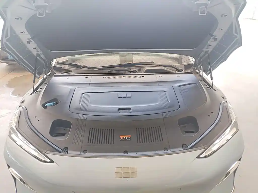 Geely Galaxy Galaxy E8 2025 2025 700km Long Voyage Smart Drive Edition