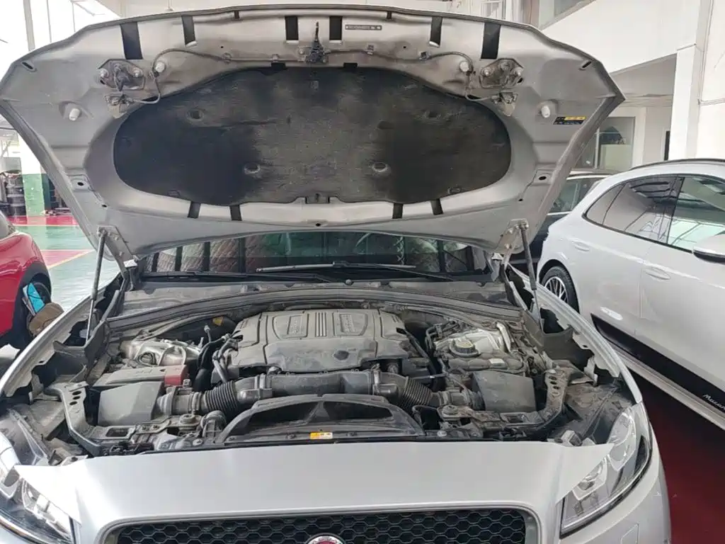 Jaguar F-PACE 2017 2016 3.0 SC 4WD R-Sport