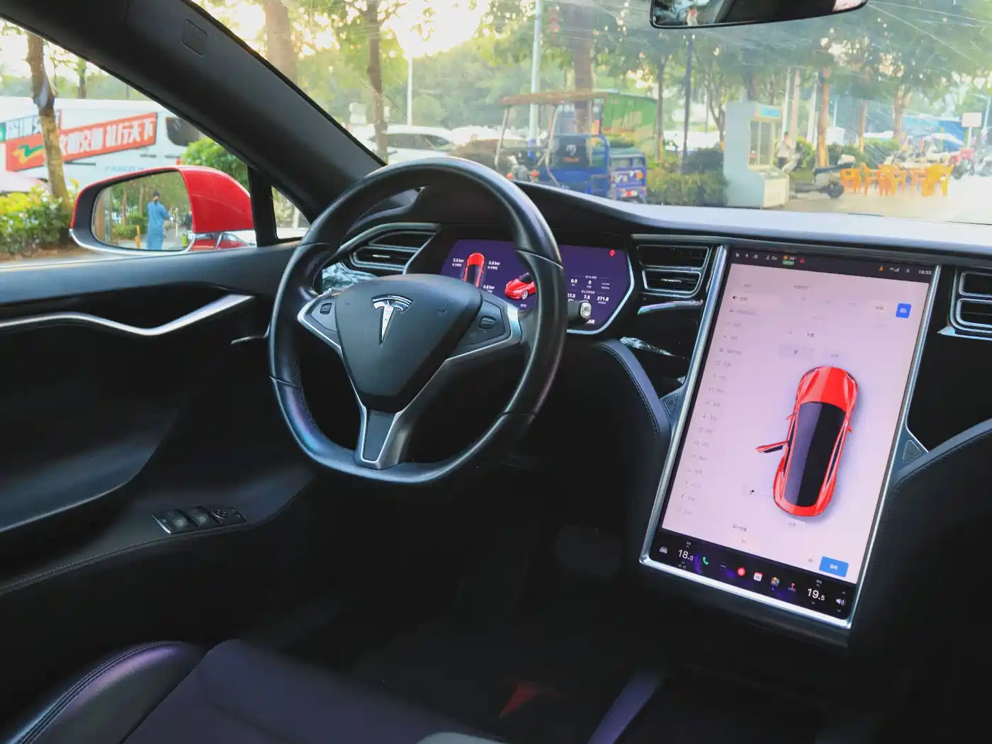 TESLA MODEL S