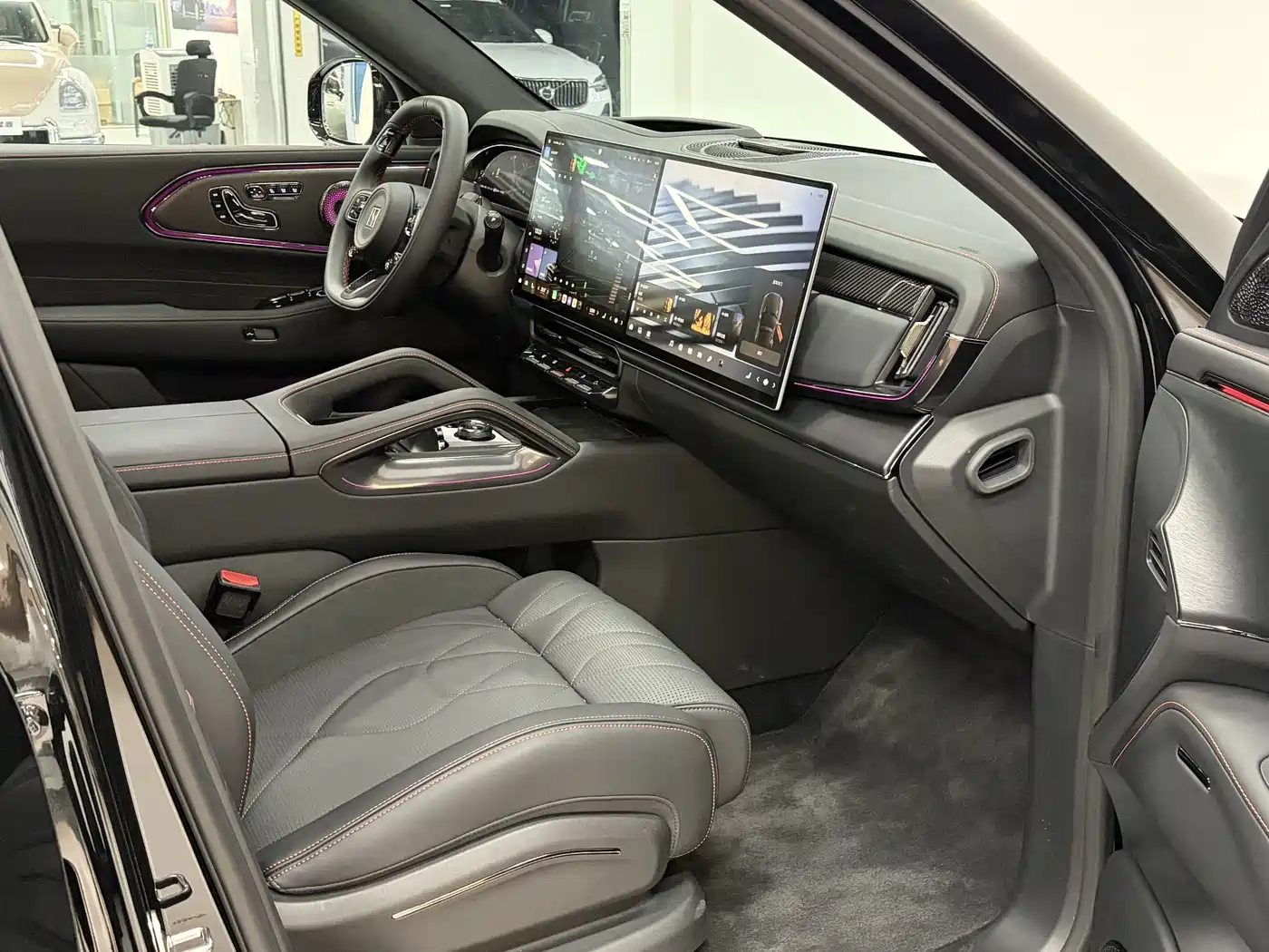 ZEEKR 8X 2026 2026 Model Dark Edition 5-Seater
