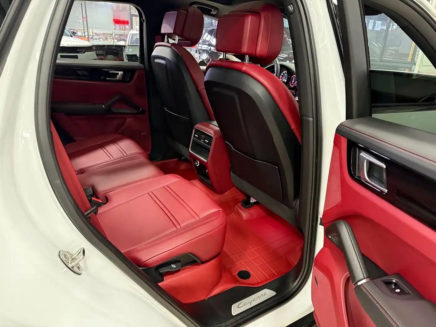 Porsche Cayenne 2022 Cayenne 3.0T Platinum Edition фото 4