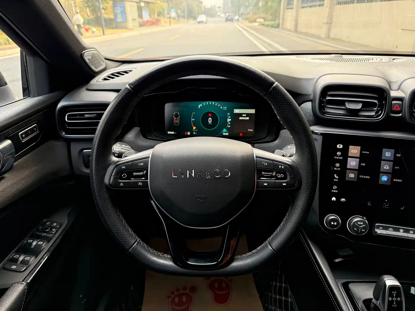 Lynk & Co 03 2021 2.0TD Auto Jin Champion Edition фото 13