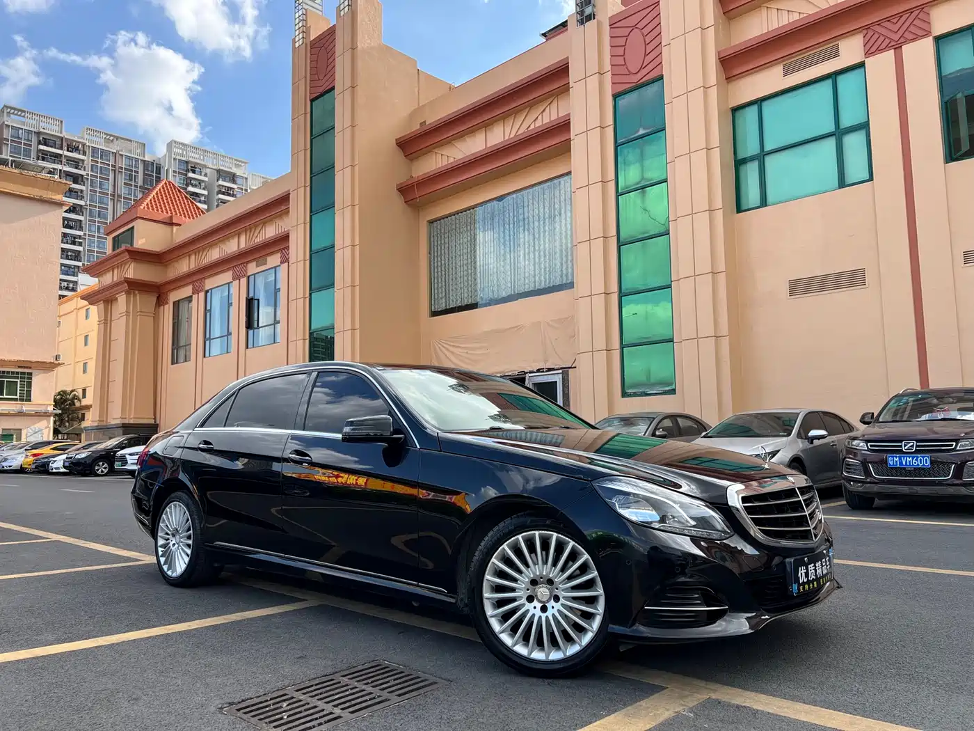 Mercedes-Benz E-Class 2015 E 260 L фото 3