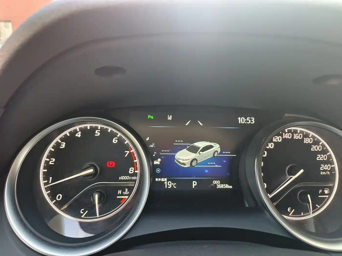 Toyota Camry 2021 2.0G Luxury Edition фото 6