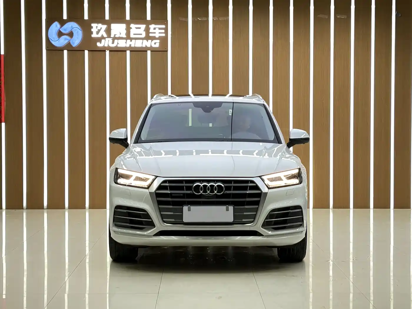 Audi Q5L 2018 45 TFSI Exclusive Fashion China VI фото 2