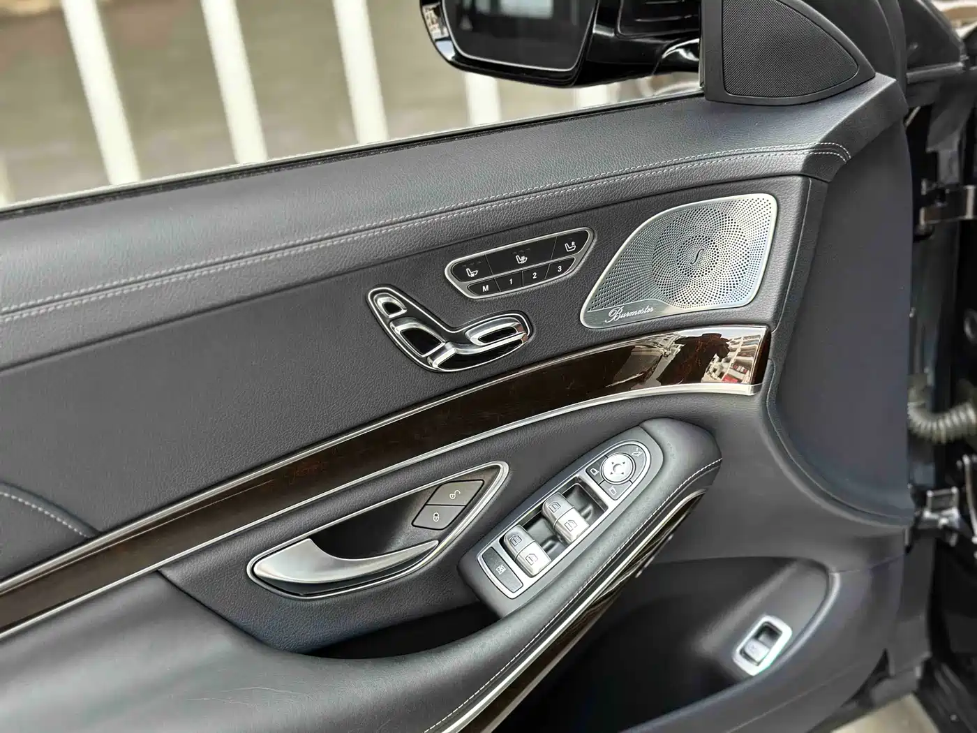Mercedes-Benz Maybach S-Class 2020 S 450 4MATIC Collector's Edition фото 9