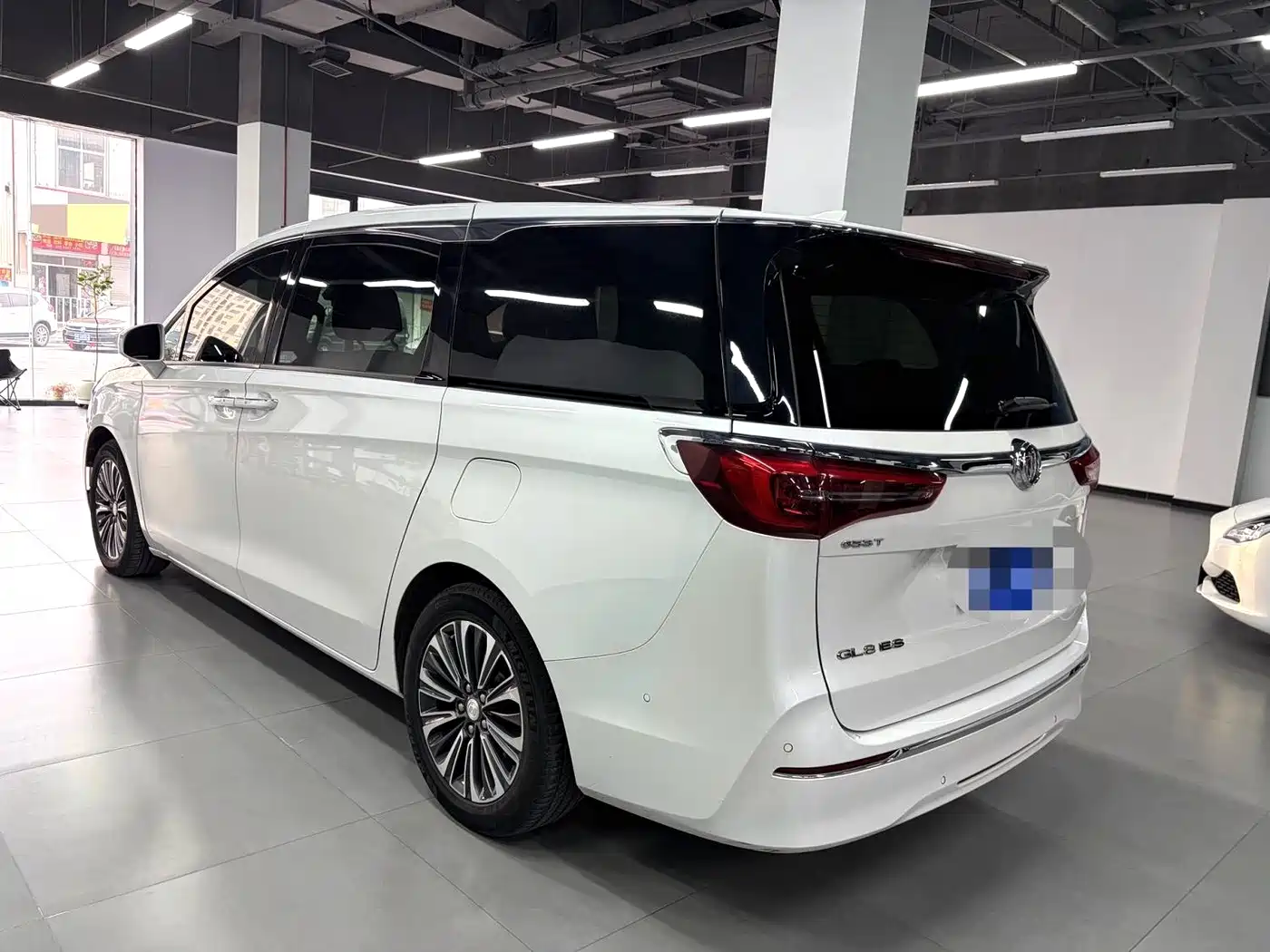 Buick GL8 2021 ES Landlord 653T Luxury фото 7
