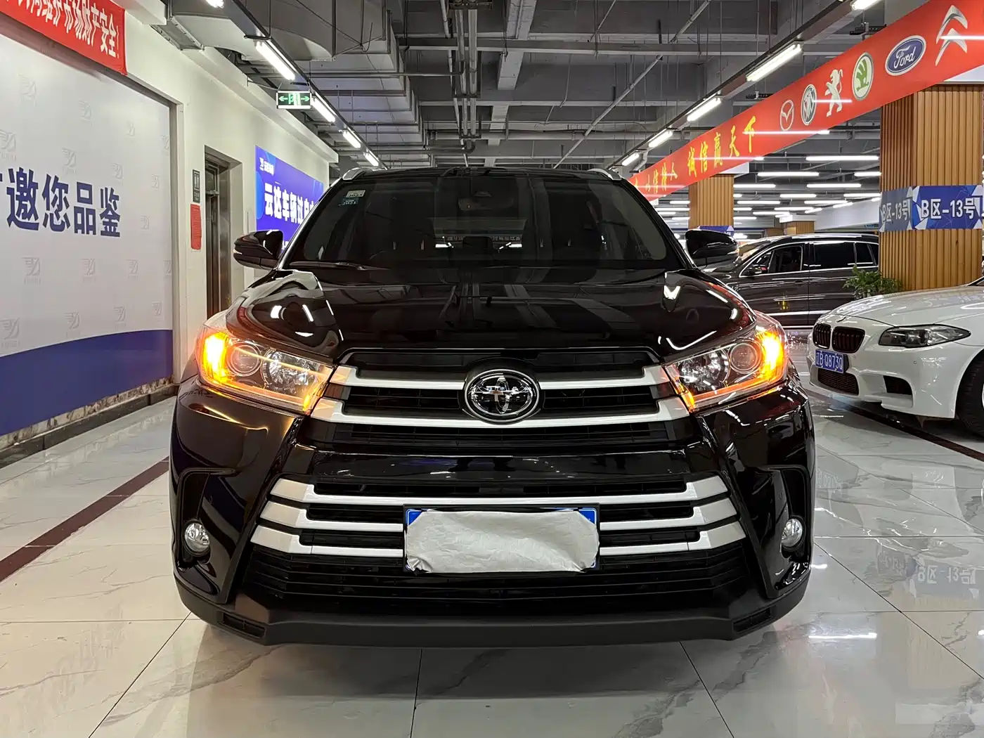TOYOTA HIGHLANDER