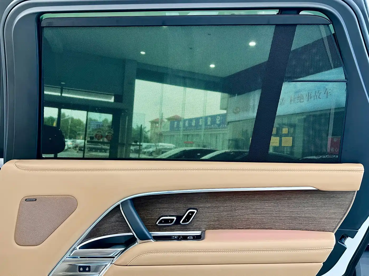 Фото 23 - Land Rover Range Rover