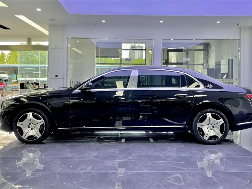 Mercedes-Benz Maybach S-Class 2025 Model S 480 4MATIC фото 3