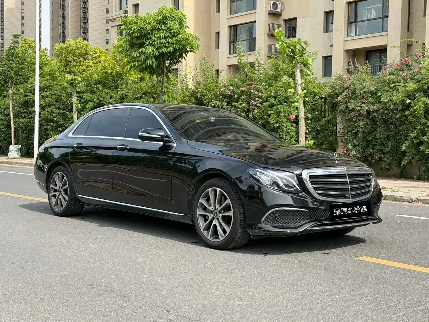 Mercedes-Benz E-Class 2016 E 300 L Luxury фото 3