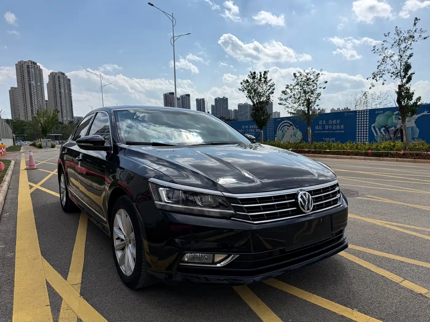Volkswagen Passat 2017 330TSI DSG Prestige фото 3