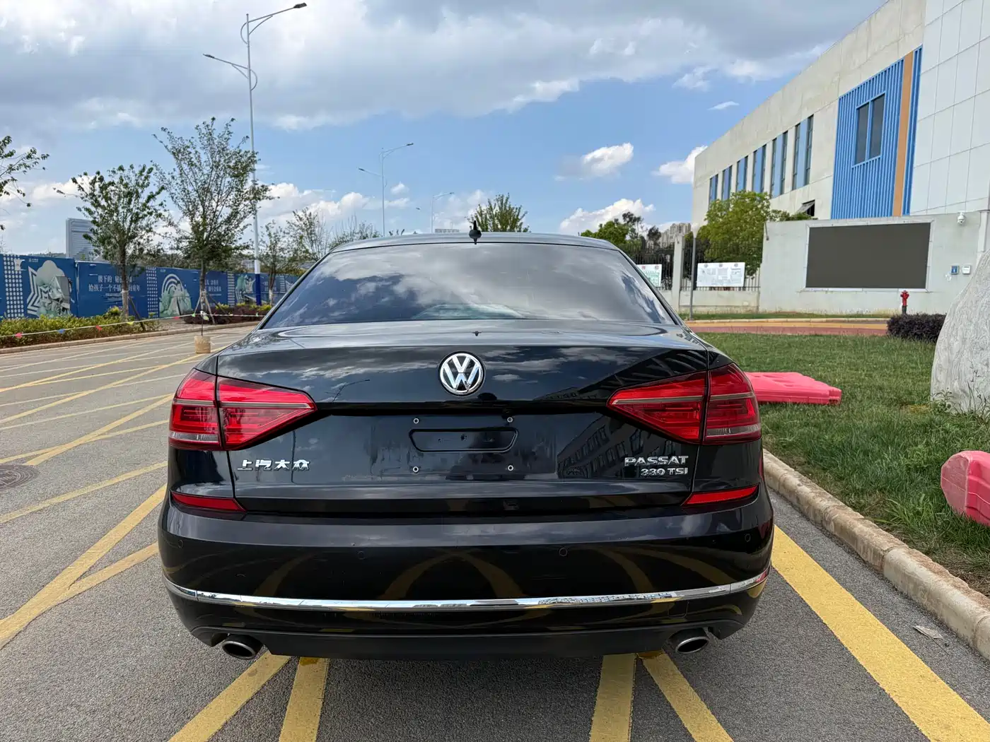 Volkswagen Passat 2017 330TSI DSG Prestige фото 11