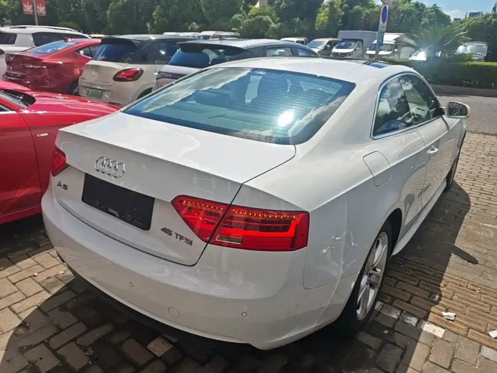Фото 7 - Audi A5 (Import)