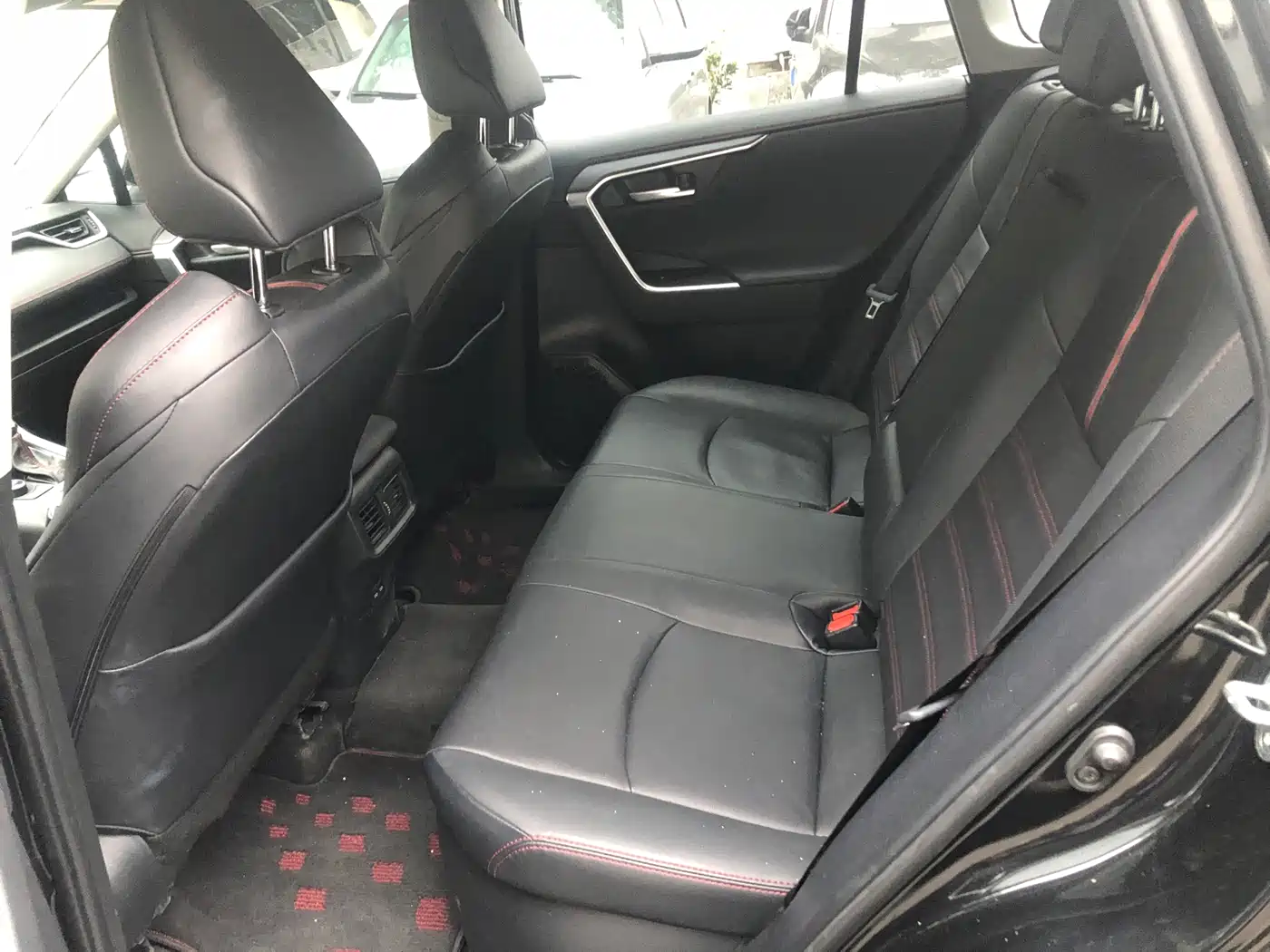 Toyota Wildlander New Energy 2023 High Performance 2.5L AWD Turbo Edition фото 10