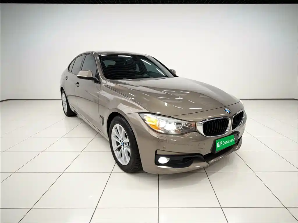BMW 3 Series GT 2017 320i Fashion фото 4