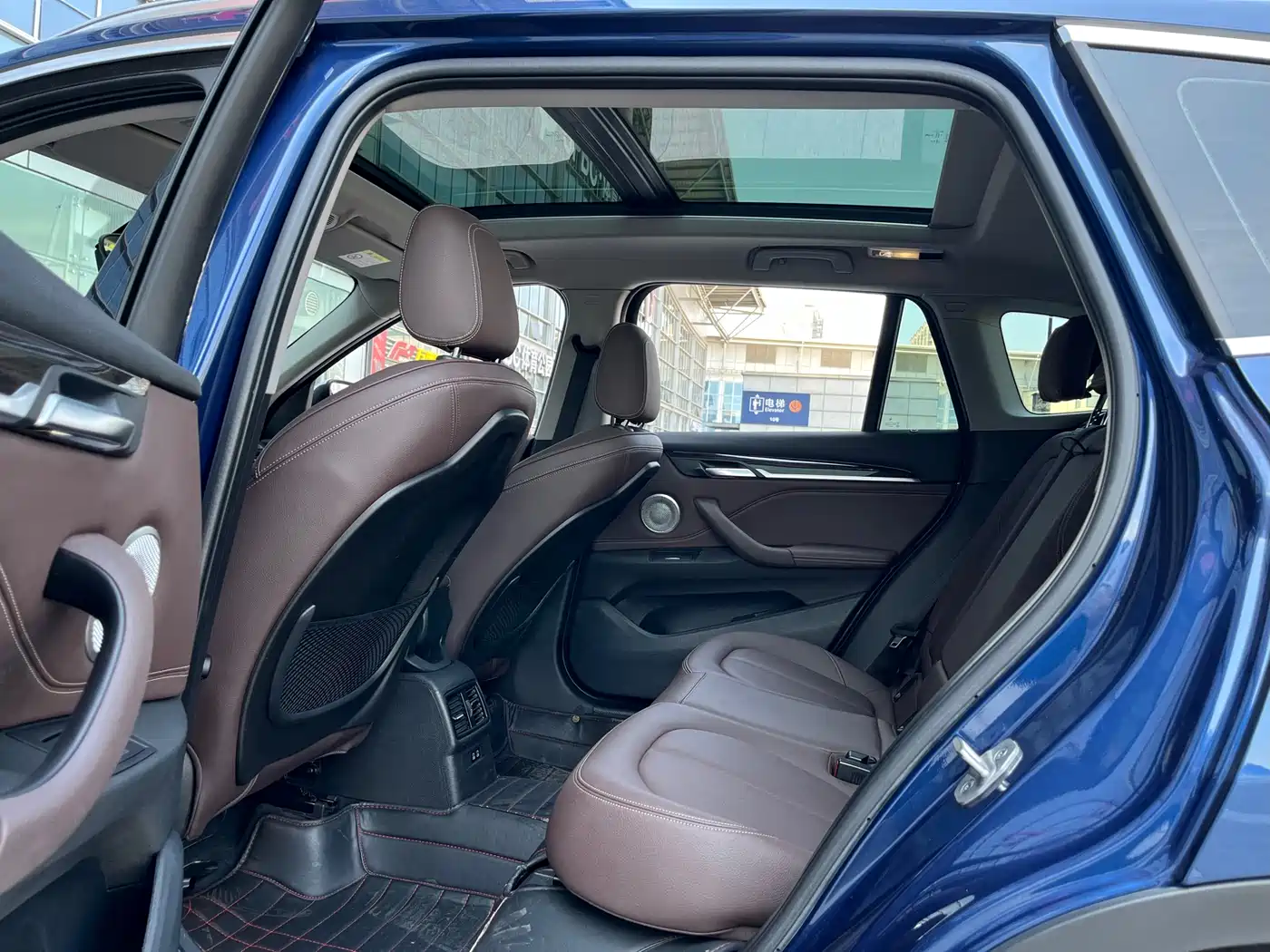 BMW X1 2021 xDrive25Li Exclusive фото 13