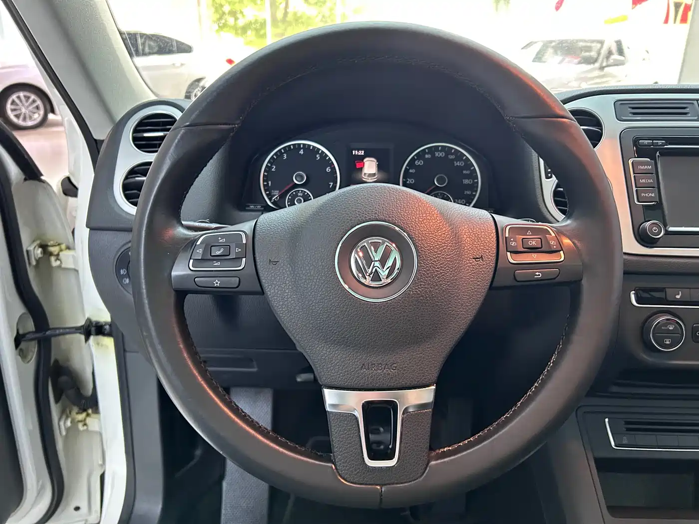 Volkswagen Tiguan 2016 Model 300TSI Automatic 2WD Luxury Edition фото 16
