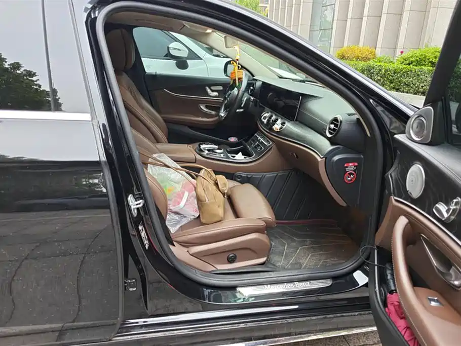Mercedes-Benz E-Class 2018 Facelift E 200 L Sport фото 8