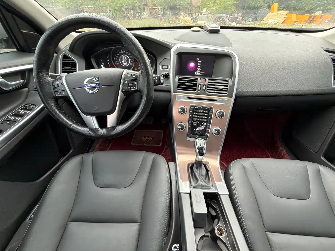 Фото 9 - Volvo XC60