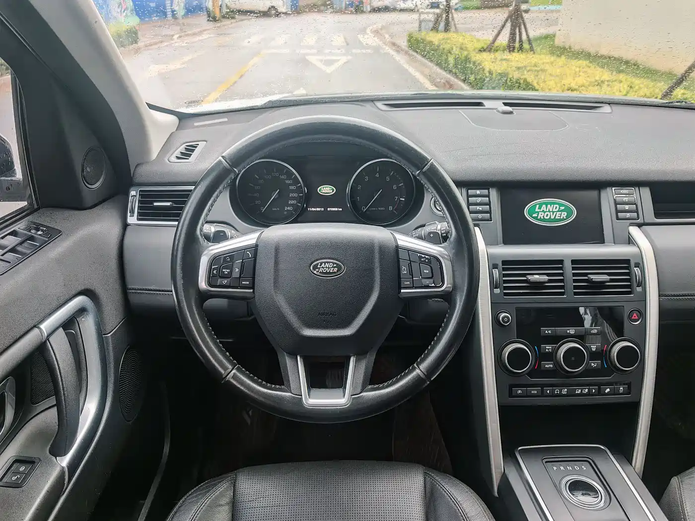 Land Rover Discovery Sport 2016 2.0T SE фото 9