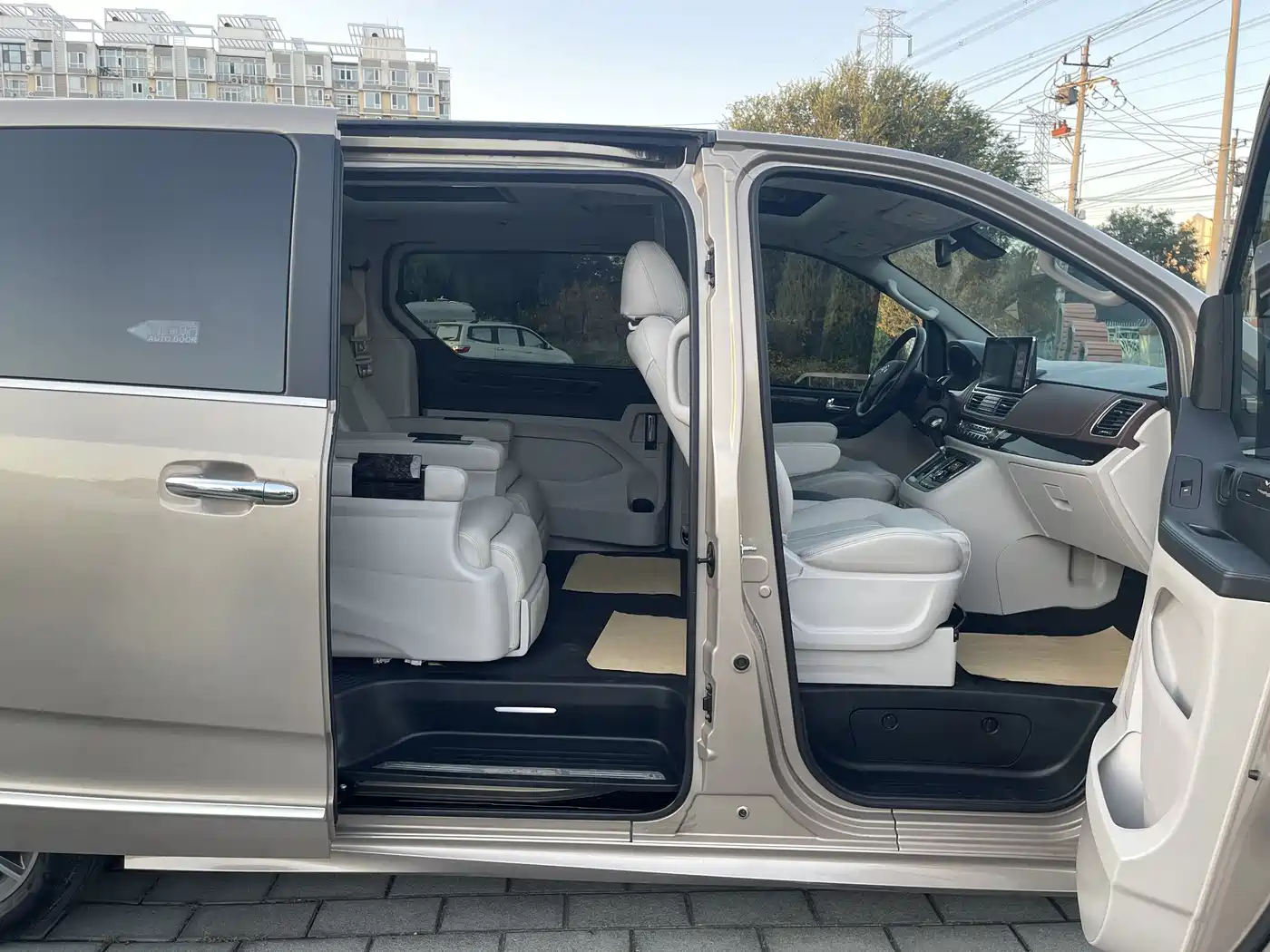 SAIC Maxus Maxus G10 2016 2.0T Automatic Flagship фото 17