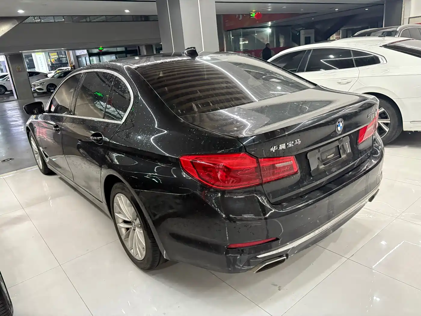 BMW 5 Series 2019 525Li M Sport Package фото 8